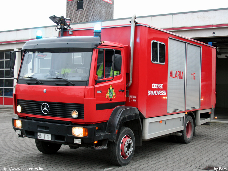 Mercedes 1117, fotó: Bazsi
Keywords: tûzoltó tûzoltóautó tûzoltóság dán Dánia