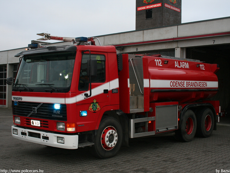 Volvo FL12 380, fotó: Bazsi
Keywords: tûzoltó tûzoltóautó tûzoltóság dán Dánia