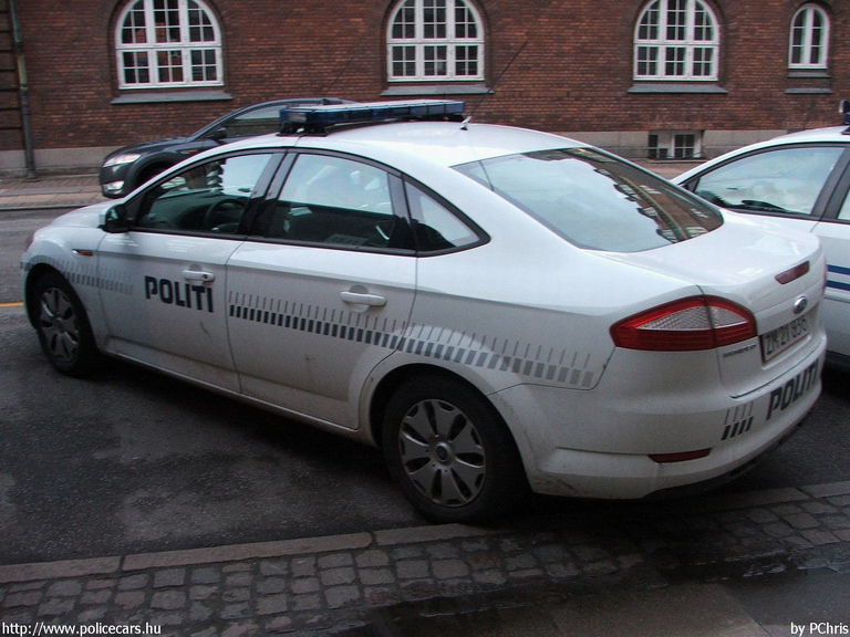 Ford Mondeo, fotó: PChris
Keywords: rendőr rendőrautó rendőrség dán Dánia