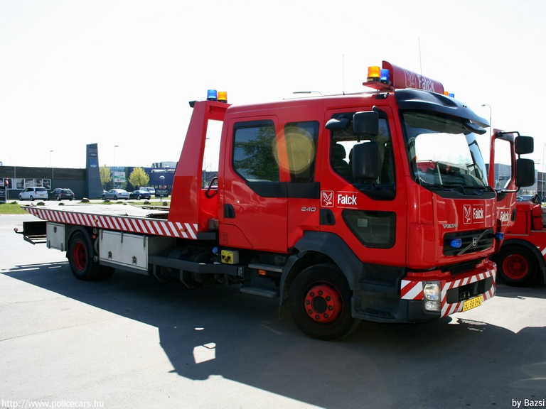 VOLVO FL, Falck, fotó: Bazsi
Keywords: tûzoltó tûzoltóautó tûzoltóság dán Dánia
