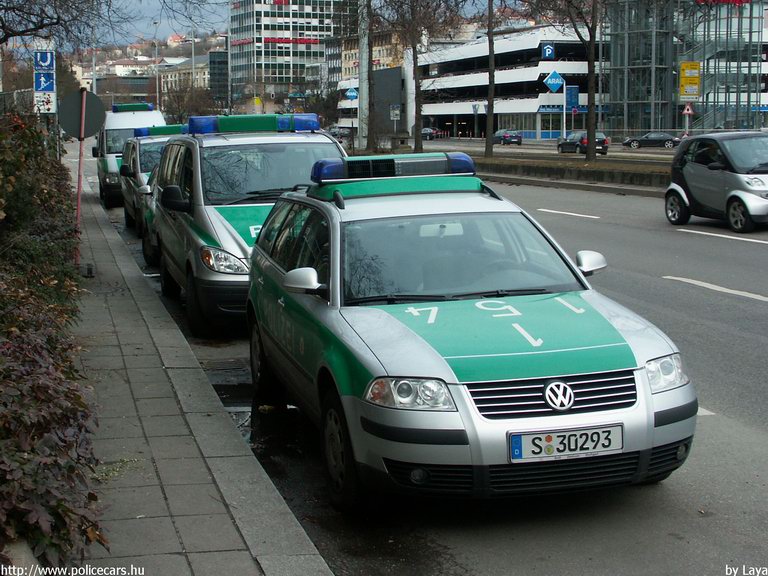 Volkswagen Passat, fotó: Laya
Keywords: Németország német rendőr rendőrség rendőrautó
