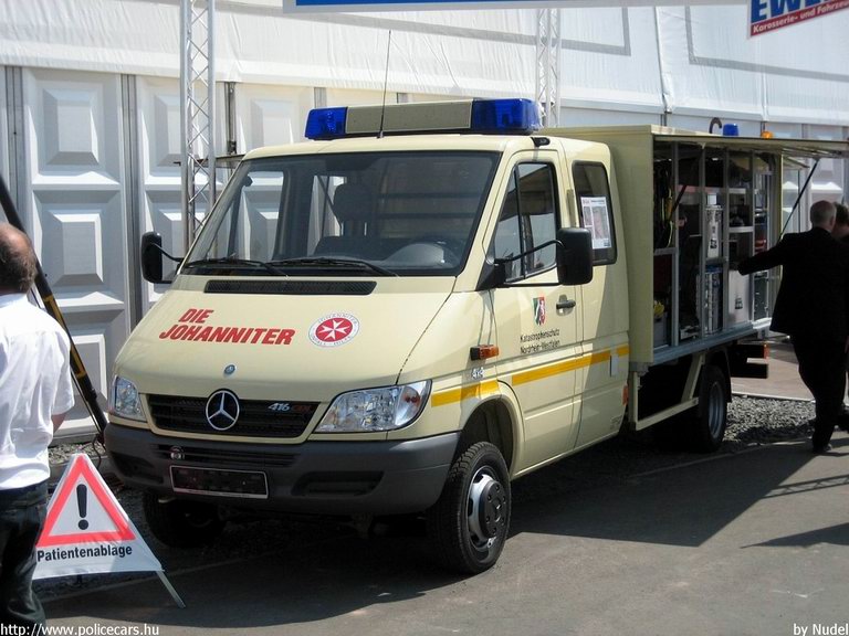 Mercedes Sprinter, fotó: Nudel
Keywords: német Németország mentő mentőautó
