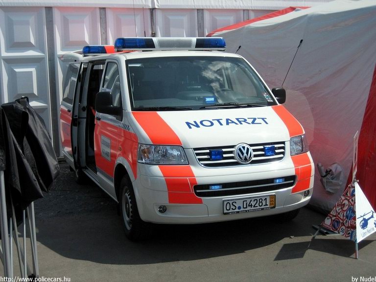 Volkswagen Transporter T5, fotó: Nudel
Keywords: német Németország mentő mentőautó