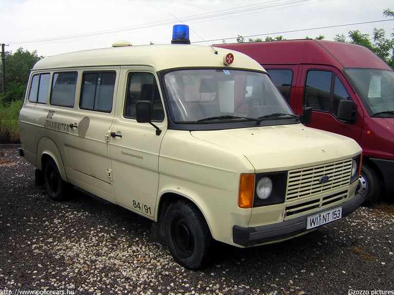 Ford Transit, fotó: Gzozzo pictures
Keywords: német Németország mentő mentőautó