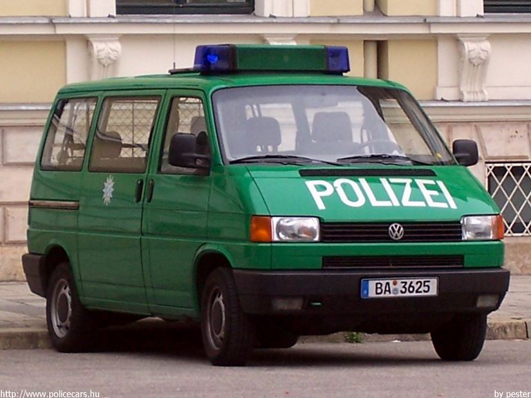 Volkswagen Transporter T4, fotó: pester
Keywords: német Németország rendőr rendőrautó rendőrség