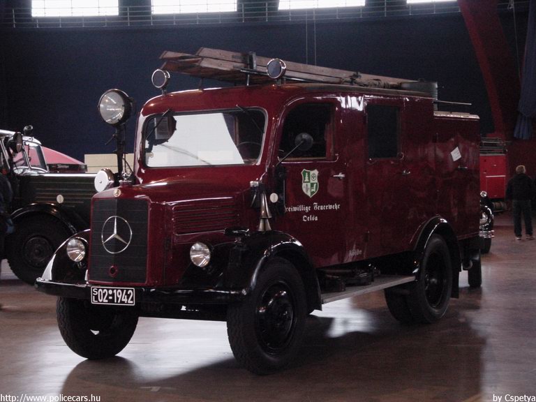 Mercedes L1500, fotó: Cspetya
Keywords: német Németország tûzoltó tûzoltóautó tûzoltóság