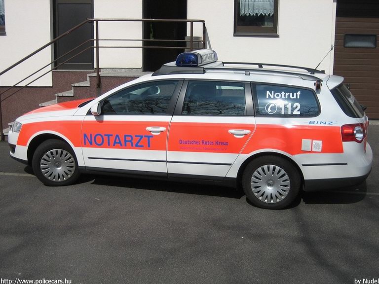 Volkswagen Passat, fotó: Nudel
Keywords: német Németország mentő mentőautó