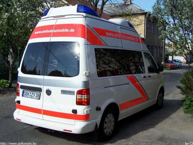 Volkswagen Transporter T5, fotó: CJ
Keywords: német Németország mentő mentőautó