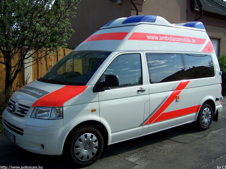 Volkswagen Transporter T5, fotó: CJ
Keywords: német Németország mentő mentőautó
