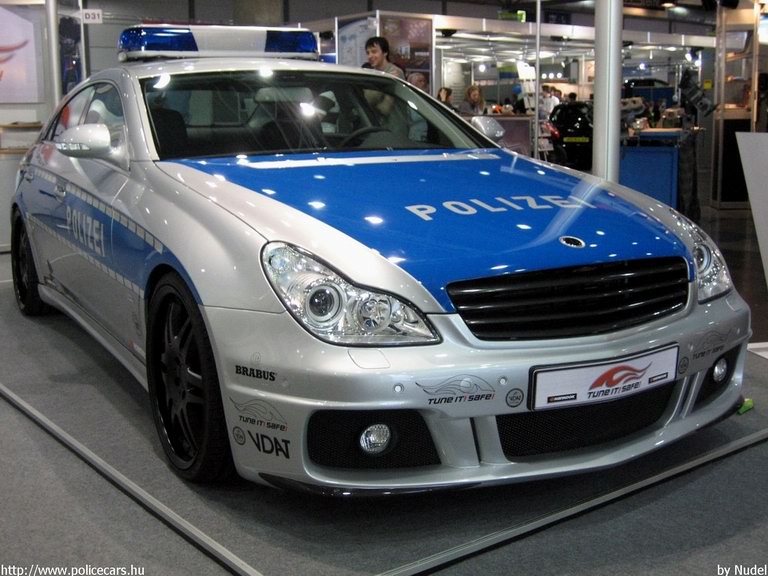 Mercedes CLS Brabus Rocket, fotó: Nudel
Keywords: német Németország rendőr rendőrautó rendőrség