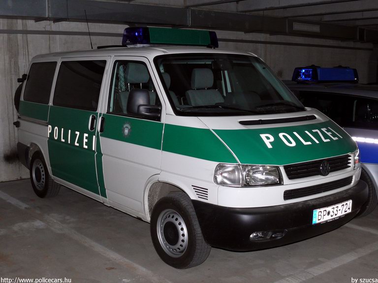 Volkswagen Transporter T4, fotó: szucsa
Keywords: német Németország rendőr rendőrautó rendőrség