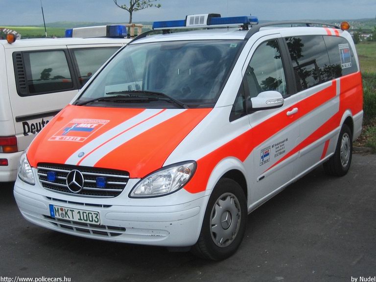 Mercedes Vito, fotó: Nudel
Keywords: német Németország mentő mentőautó