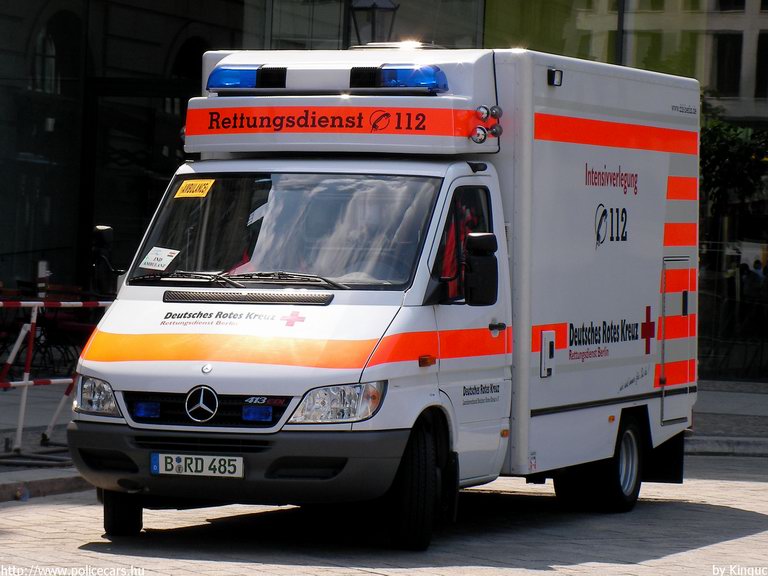 Mercedes Sprinter, fotó: Kinguc
Keywords: német Németország mentő mentőautó