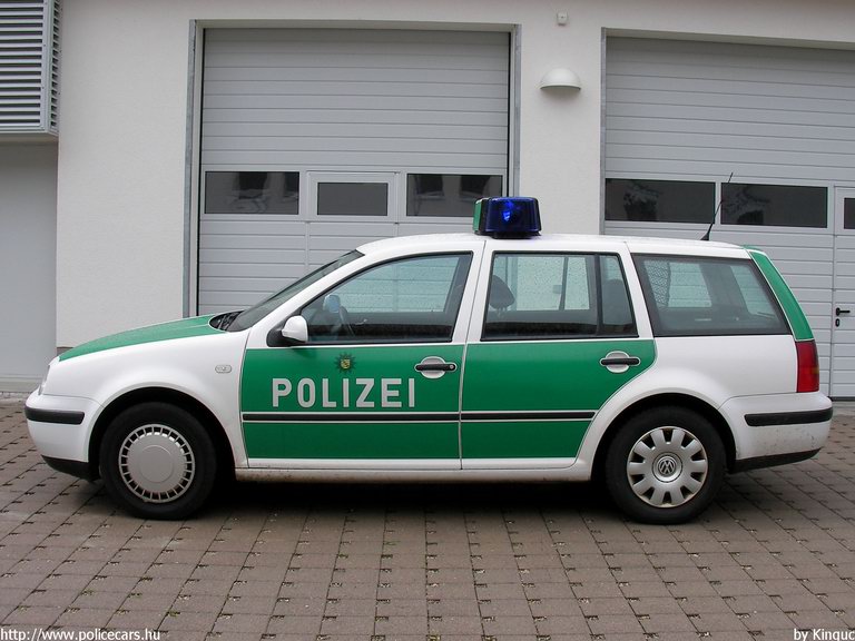 Volkswagen Golf IV, fotó: Kinguc
Keywords: német Németország rendőr rendőrautó rendőrség