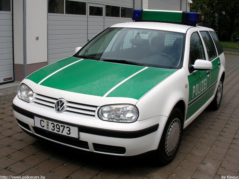 Volkswagen Golf IV, fotó: Kinguc
Keywords: német Németország rendőr rendőrautó rendőrség