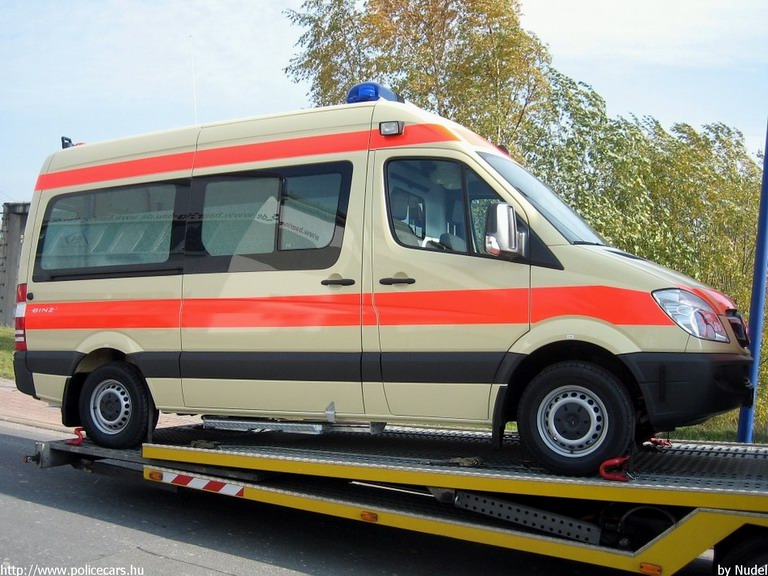 Mercedes Sprinter II, fotó: Nudel
Keywords: német Németország mentő mentőautó