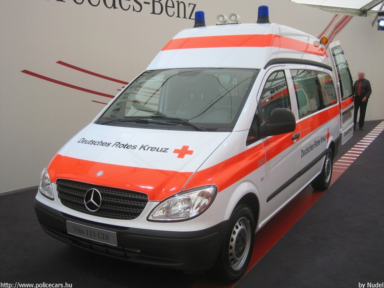 Mercedes Vito, fotó: Nudel
Keywords: német Németország mentő mentőautó