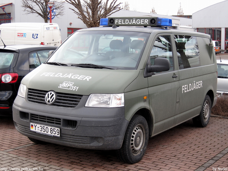 VW Transporter T5, fotó: Nudel
Keywords: katonai rendőr rendészet német Németország