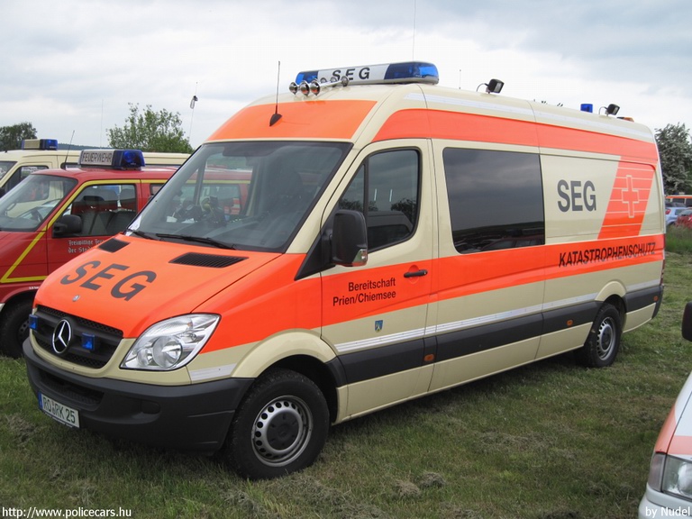 Mercedes-Benz Sprinter II, fotó: Nudel
Keywords: német Németország mentő mentőautó