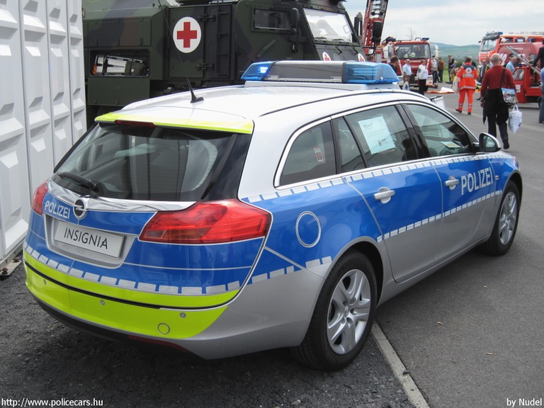 Opel Insignia, fotó: Nudel
Keywords: német németország rendőr rendőrautó rendőrség