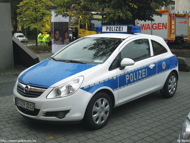 Opel Corsa, fotó: Nudel
Keywords: német Németország rendőr rendőrautó rendőrség