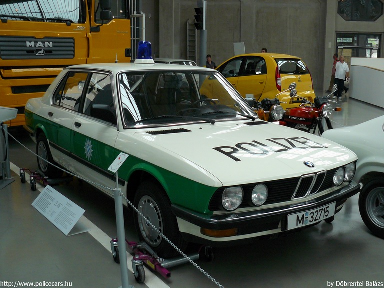BMW 5 E12, fotó: Döbrentei Balázs
Keywords: rendőr rendőrautó rendőrség német Németország