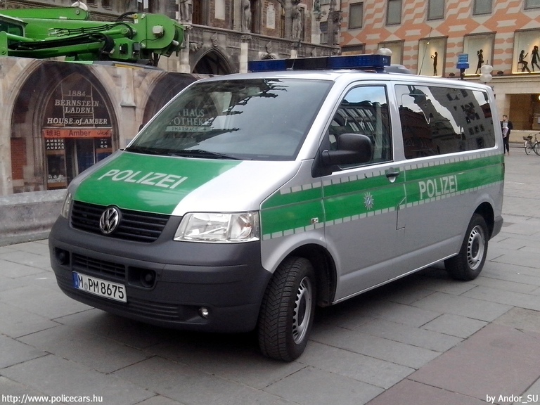 Volkswagen Transporter T5, fotó: Andor_SU
Keywords: német Németország rendőr rendőrautó rendőrség M-PM-8675