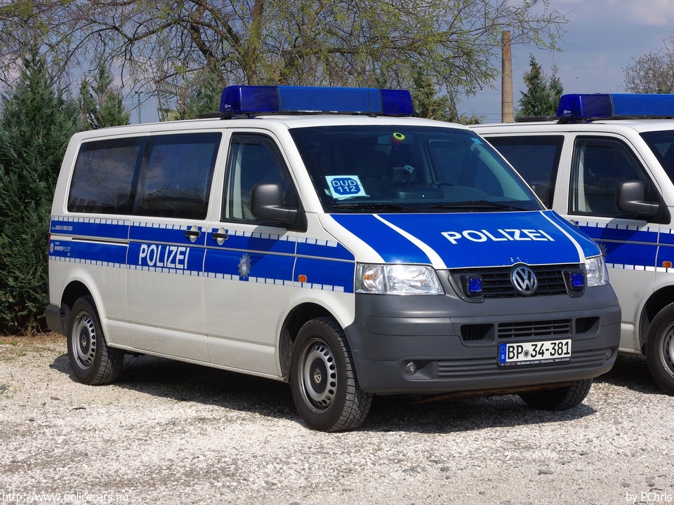 Volkswagen Transporter T5, fotó: PChris
Keywords: német Németország rendőr rendőrautó rendőrség
