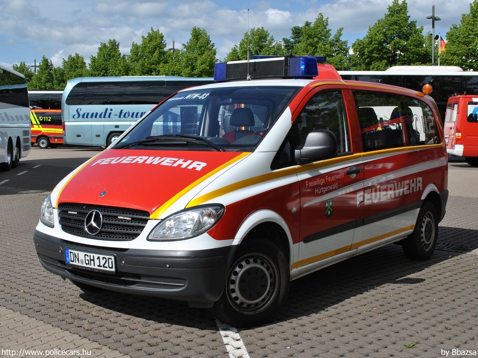 Mercedes-Benz Vito 111 CDI, fotó: Bbazsa
Keywords: német Németország tûzoltó tûzoltóautó tûzoltóság Germany german fire firetruck