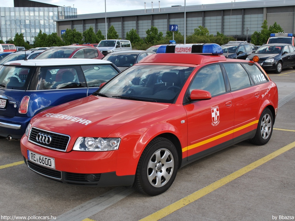 Audi A4 Avant, Dorsten, fotó: Bbazsa
Keywords: német Németország tûzoltó tûzoltóautó tûzoltóság Germany german fire firetruck