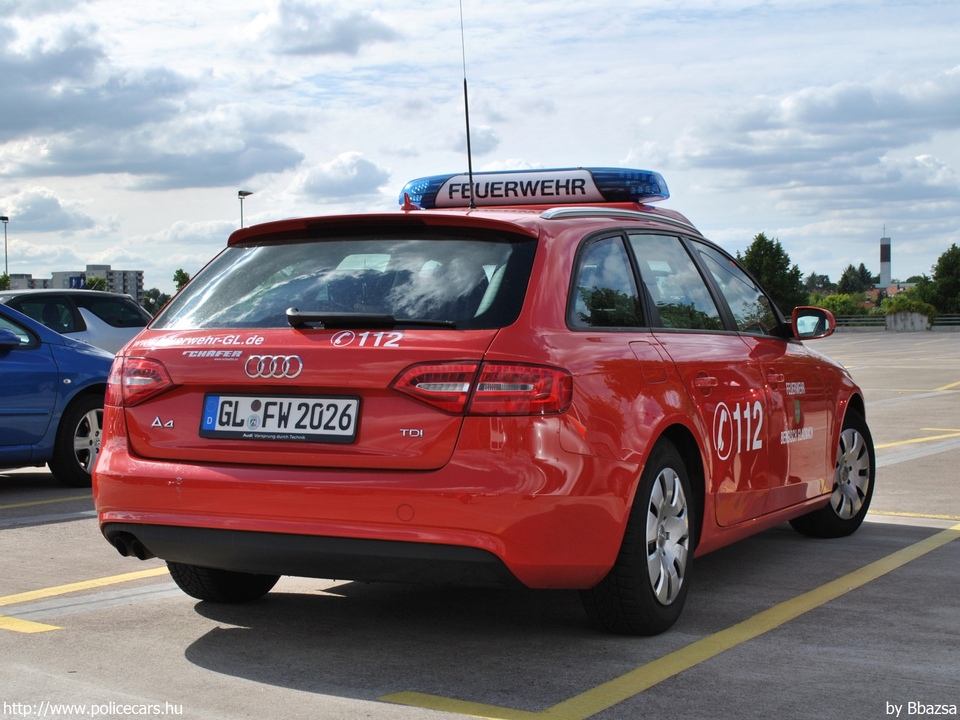 Audi A4 Avant, Bergisch Gladbach, fotó: Bbazsa
Keywords: német Németország tûzoltó tûzoltóautó tûzoltóság Germany german fire firetruck