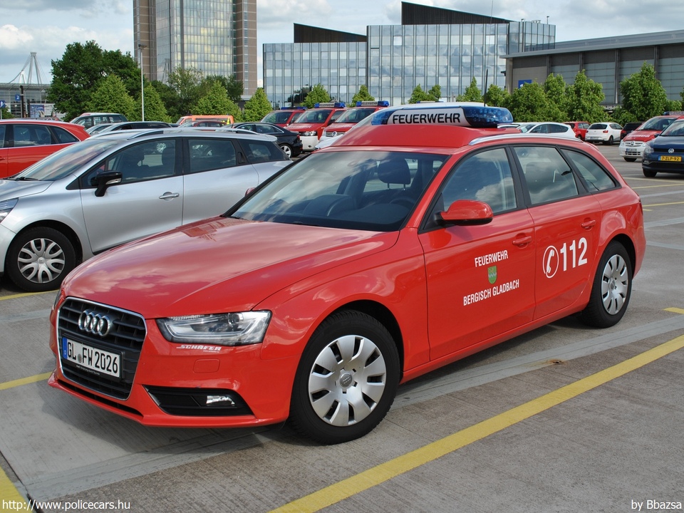 Audi A4 Avant, Bergisch Gladbach, fotó: Bbazsa
Keywords: német Németország tûzoltó tûzoltóautó tûzoltóság Germany german fire firetruck