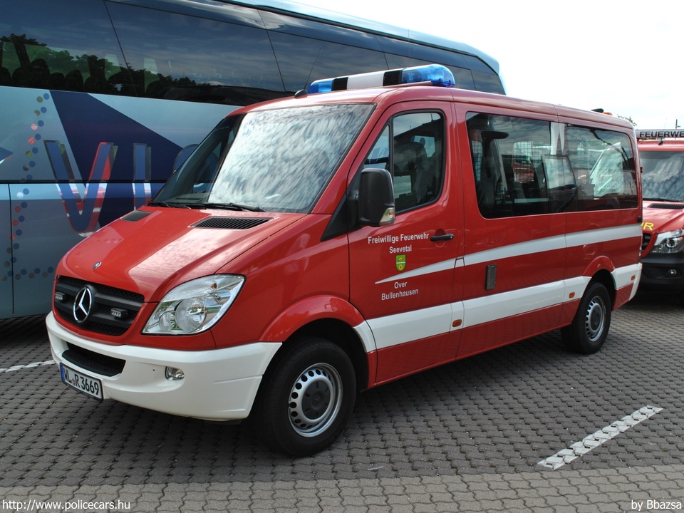 Mercedes Sprinter, Seevetal, fotó: Bbazsa
Keywords: német Németország tûzoltó tûzoltóautó tûzoltóság Germany german fire firetruck