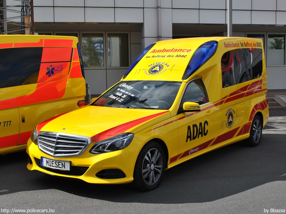 Mercedes Miesen, ADAC, fotó: Bbazsa
Keywords: ambulance német Németország mentő mentőautó Germany german 