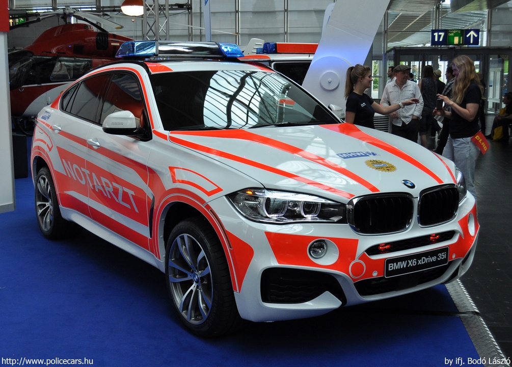 BMW X6 xDrive 35i, fotó: ifj. Bodó László
Keywords: ambulance német Németország mentő mentőautó Germany german 