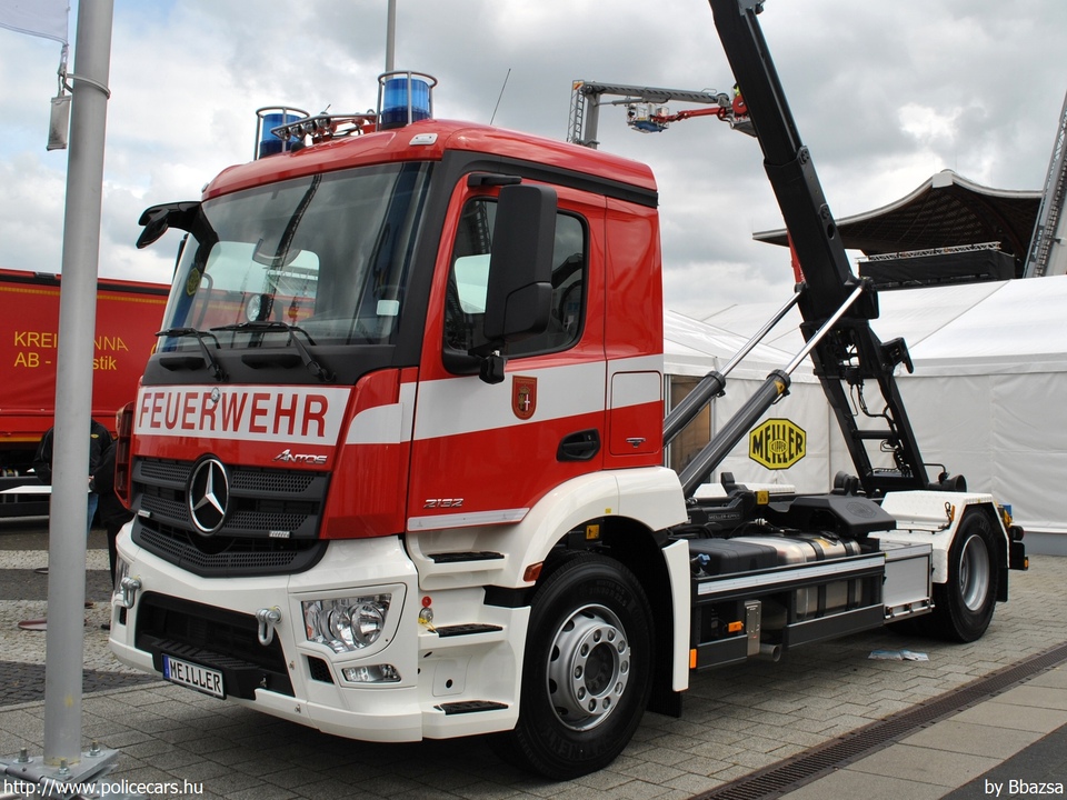 Mercedes Antos 2132 Meiller, fotó: Bbazsa
Keywords: német Németország tûzoltó tûzoltóautó tûzoltóság Germany german fire firetruck