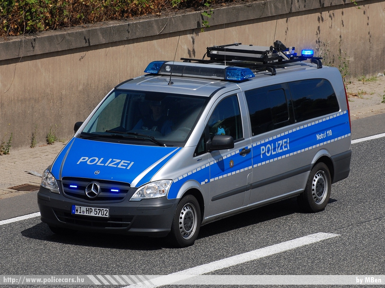Mercedes Vito, fotó: MBen
Keywords: német Németország rendőr rendőrautó rendőrség german Germany police policecar