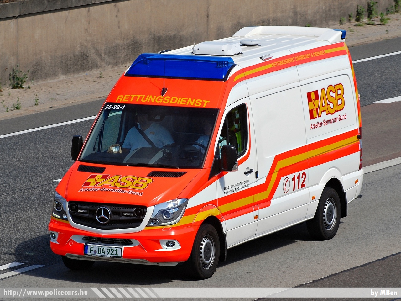 Mercedes Sprinter II facelift, fotó: MBen
Keywords: ambulance német Németország mentő mentőautó Germany german