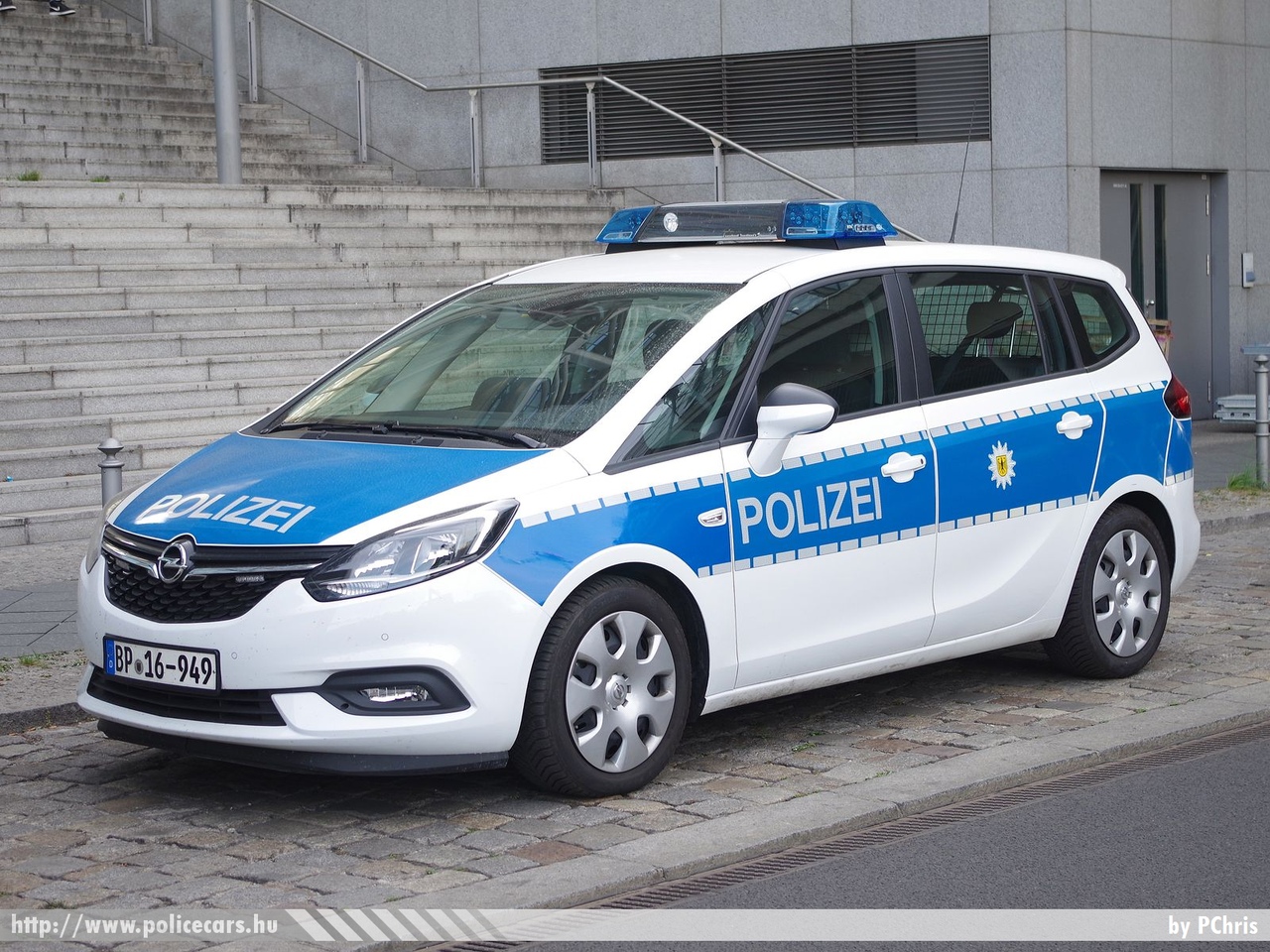 Opel Zafira C, fotó: PChris
Keywords: német Németország rendőr rendőrautó rendőrség german Germany police policecar