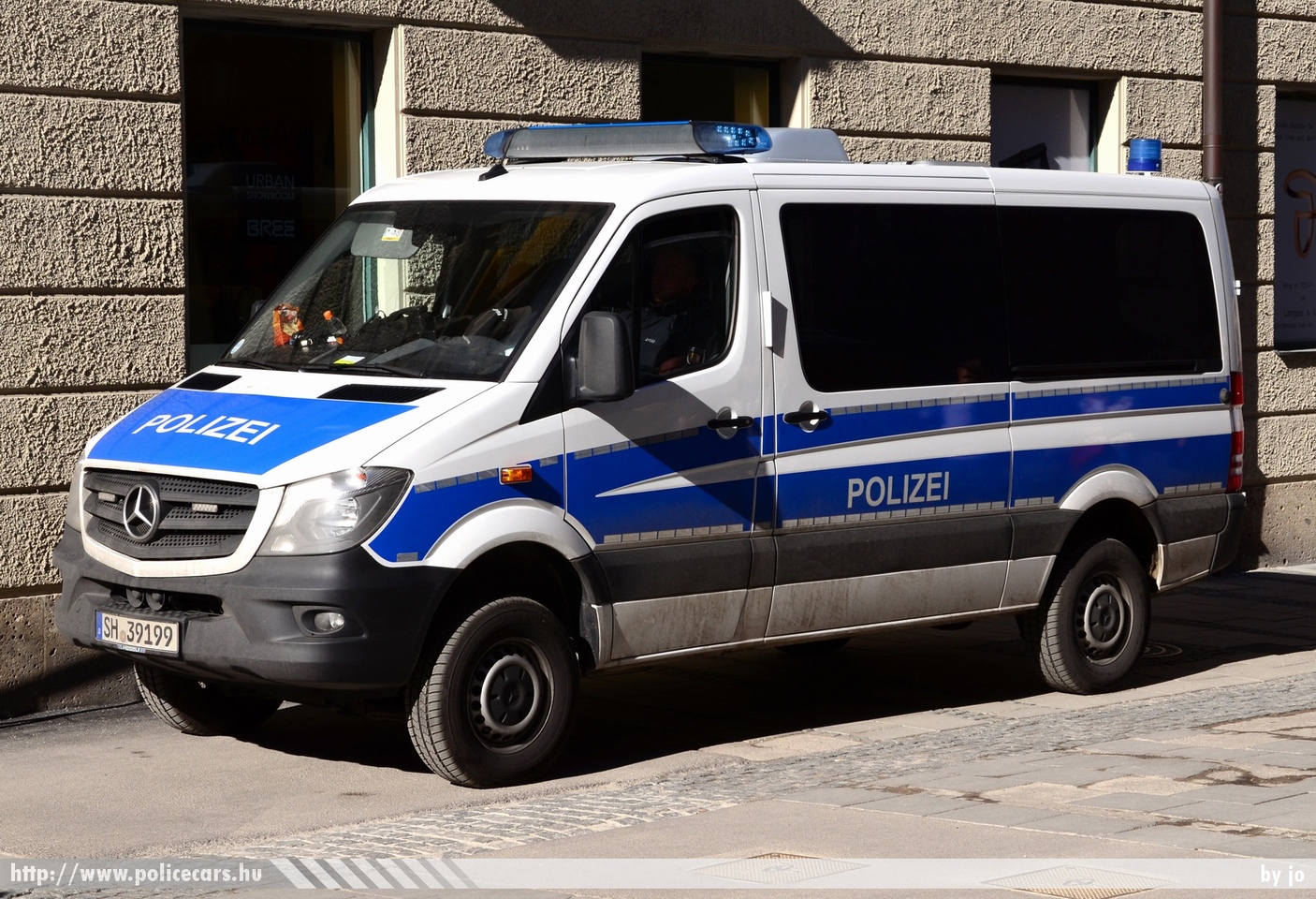 Mercedes Sprinter II facelift, fotó: jo
Keywords: német Németország rendőr rendőrautó rendőrség german Germany police policecar