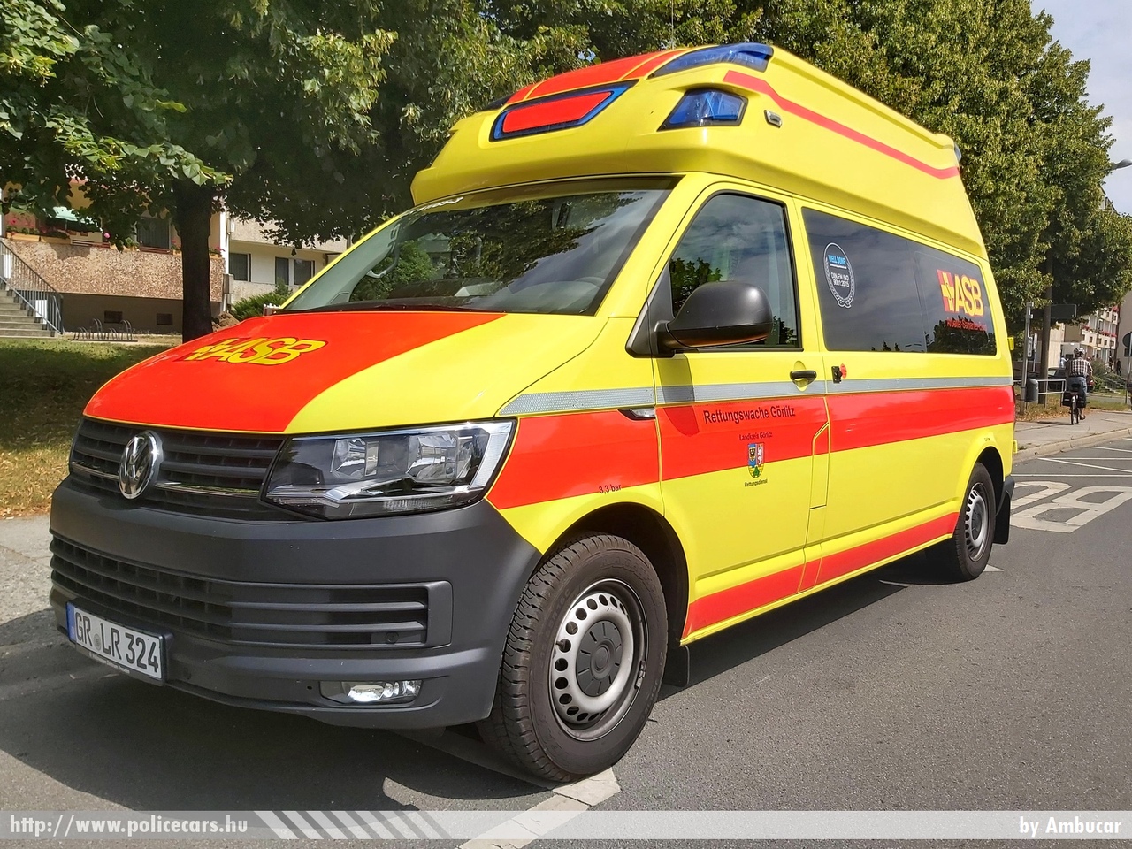 Volkswagen Transporter T6, fotó: Ambucar
Keywords: ambulance német Németország mentő mentőautó Germany german