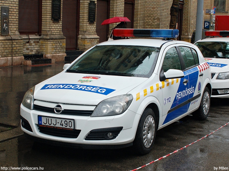 Opel Astra H, fotó: MBen
Keywords: magyar Magyarország JUJ-490
