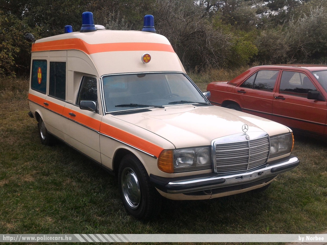 Mercedes-Benz W123 Binz, fotó: Norbee
Keywords: mentő mentőautó ambulance