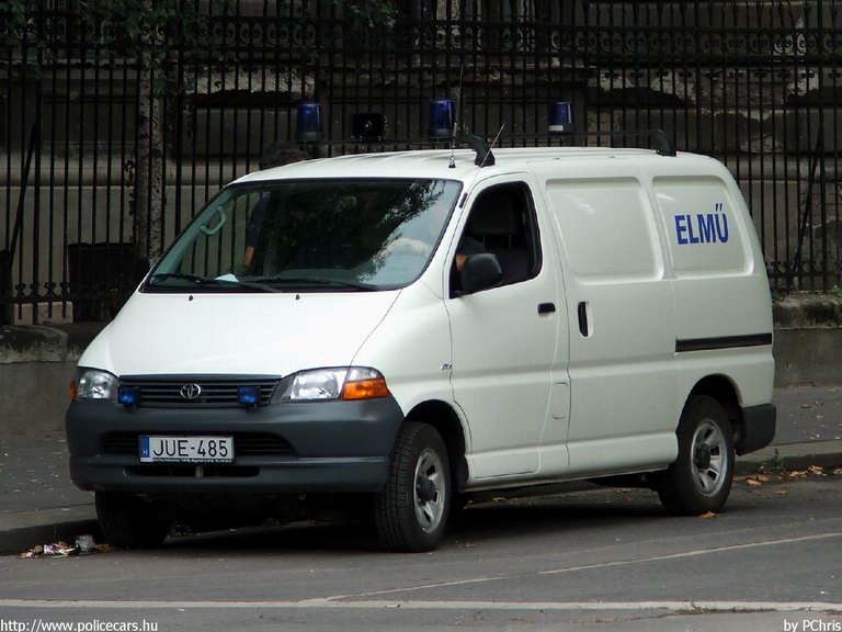 Toyota Hiace, fotó: PChris
Keywords: ELMÛ elektromos mûvek JUE-485