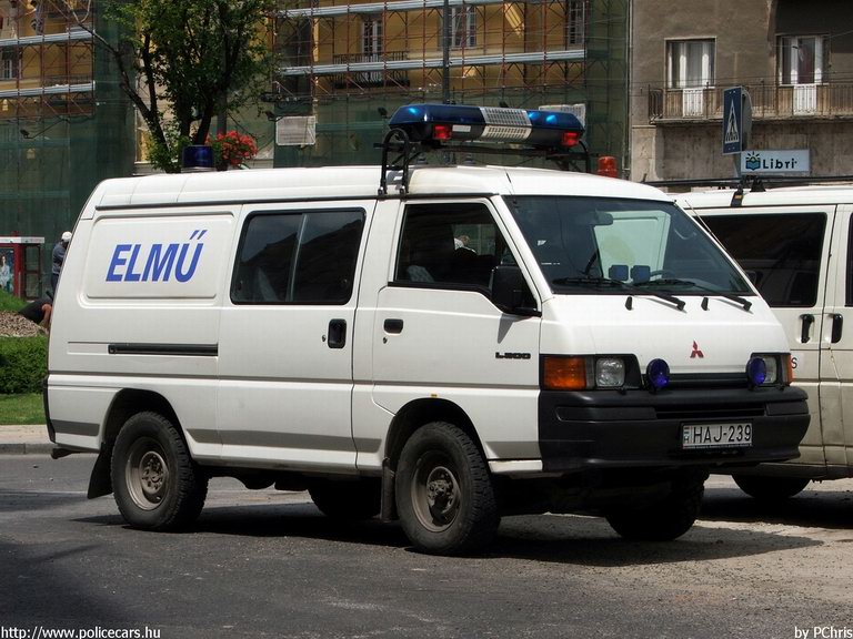Mitsubishi L300, fotó: PChris
Keywords: ELMÛ elektromos mûvek HAJ-239