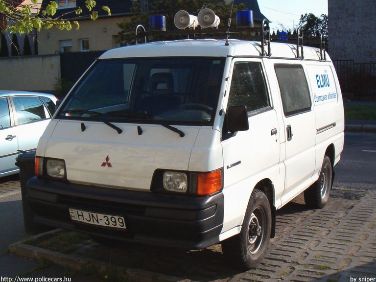 Mitsubishi L300, fotó: Sniper
Keywords: ELMÛ elektromos mûvek HJN-399