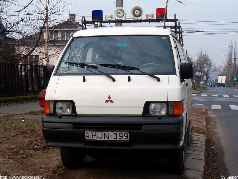 Mitsubishi L300, fotó: Sniper
Keywords: ELMÛ elektromos mûvek HJN-399