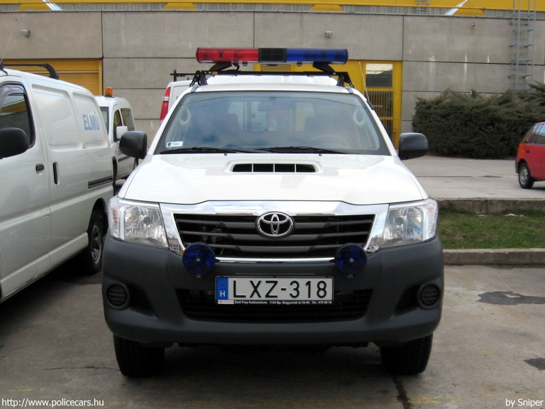 Toyota Hilux, fotó: Sniper
Keywords: ELMÛ elektromos mûvek LXZ-318
