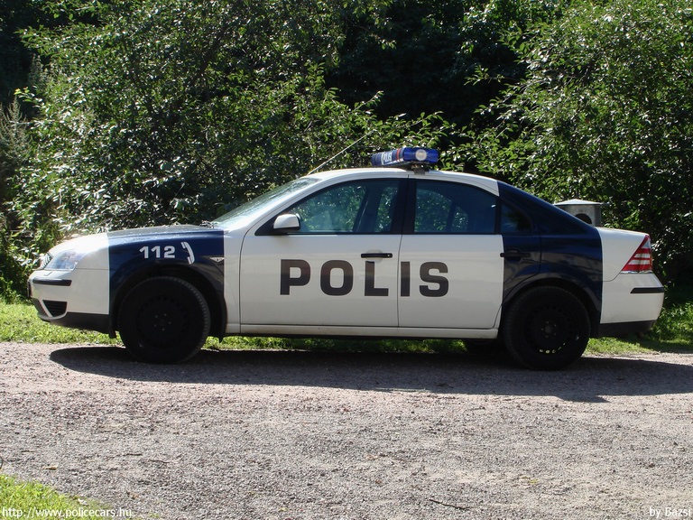 Ford Mondeo, fotó: Bazsi
Keywords: rendőr rendőrautó rendőrség finn Finnország