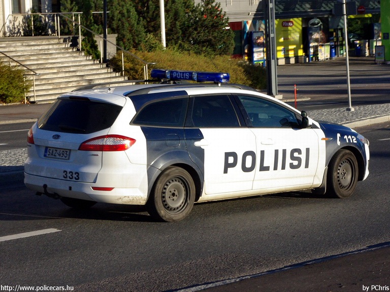 Ford Mondeo, fotó: PChris
Keywords: rendőr rendőrautó rendőrség finn Finnország